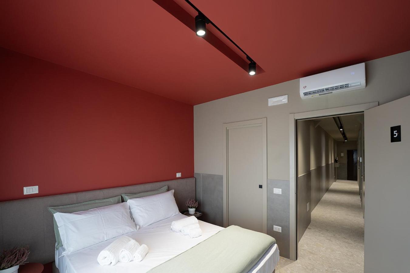 Mia Suites Porto Naples Extérieur photo