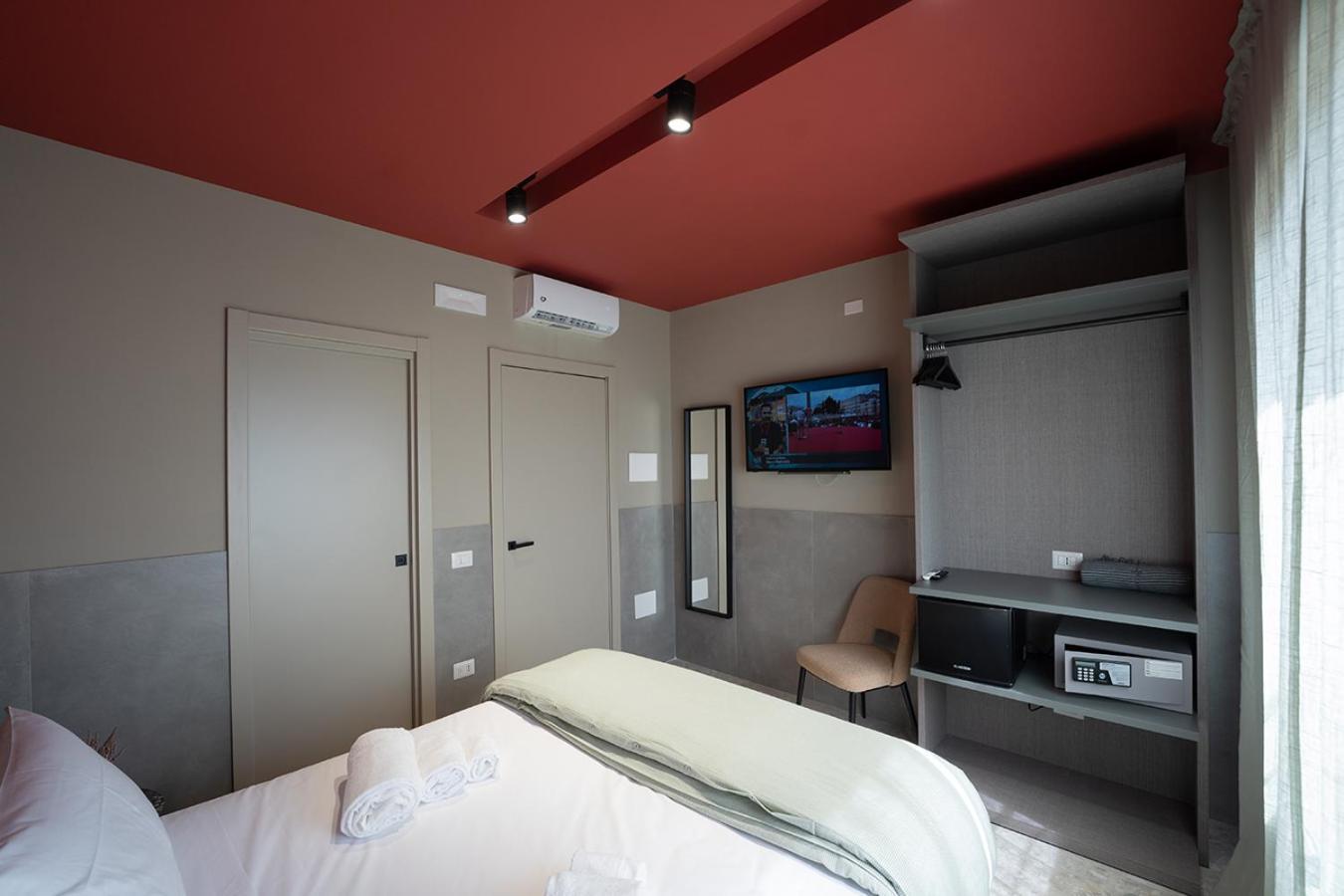 Mia Suites Porto Naples Extérieur photo