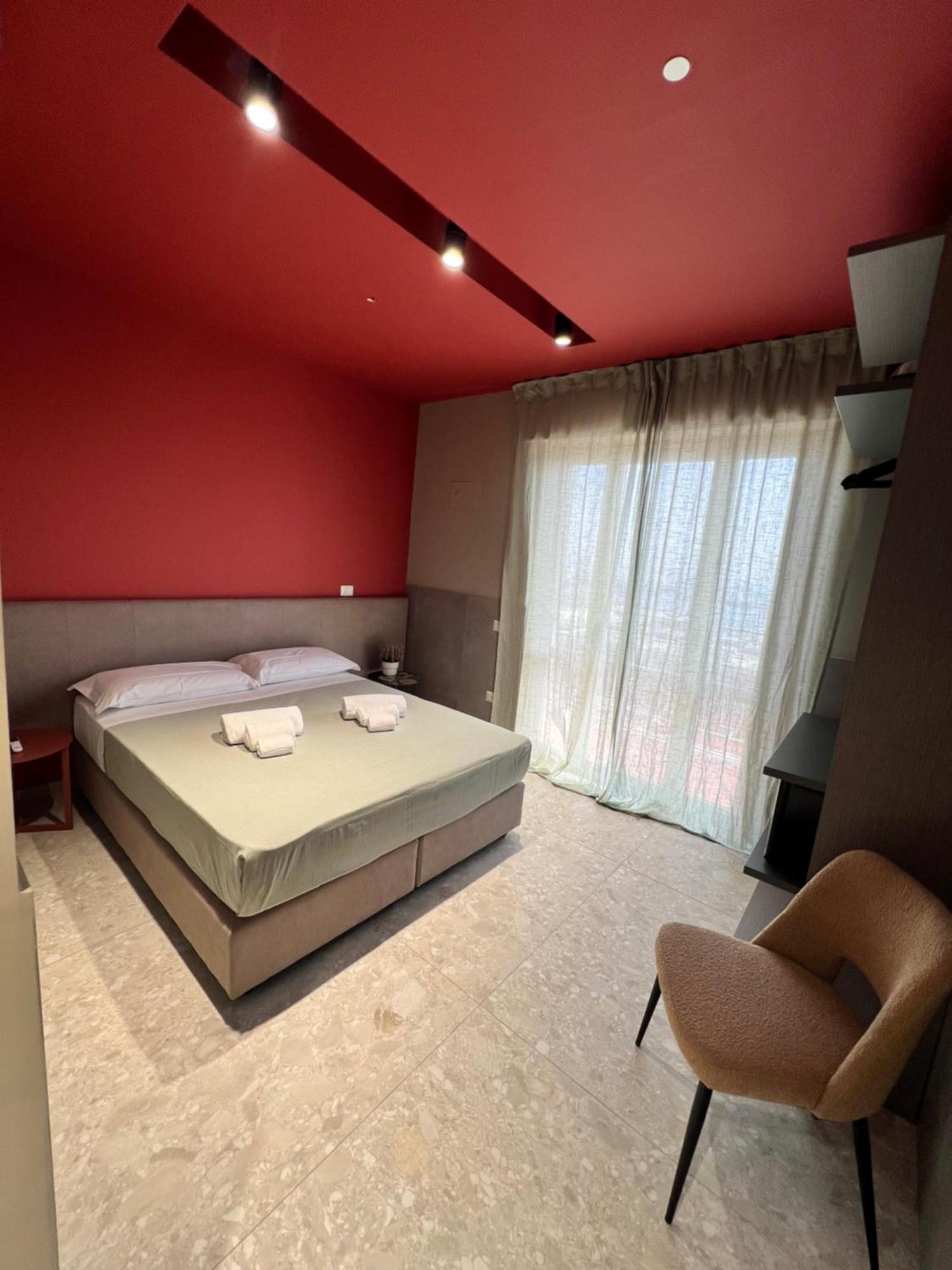 Mia Suites Porto Naples Extérieur photo