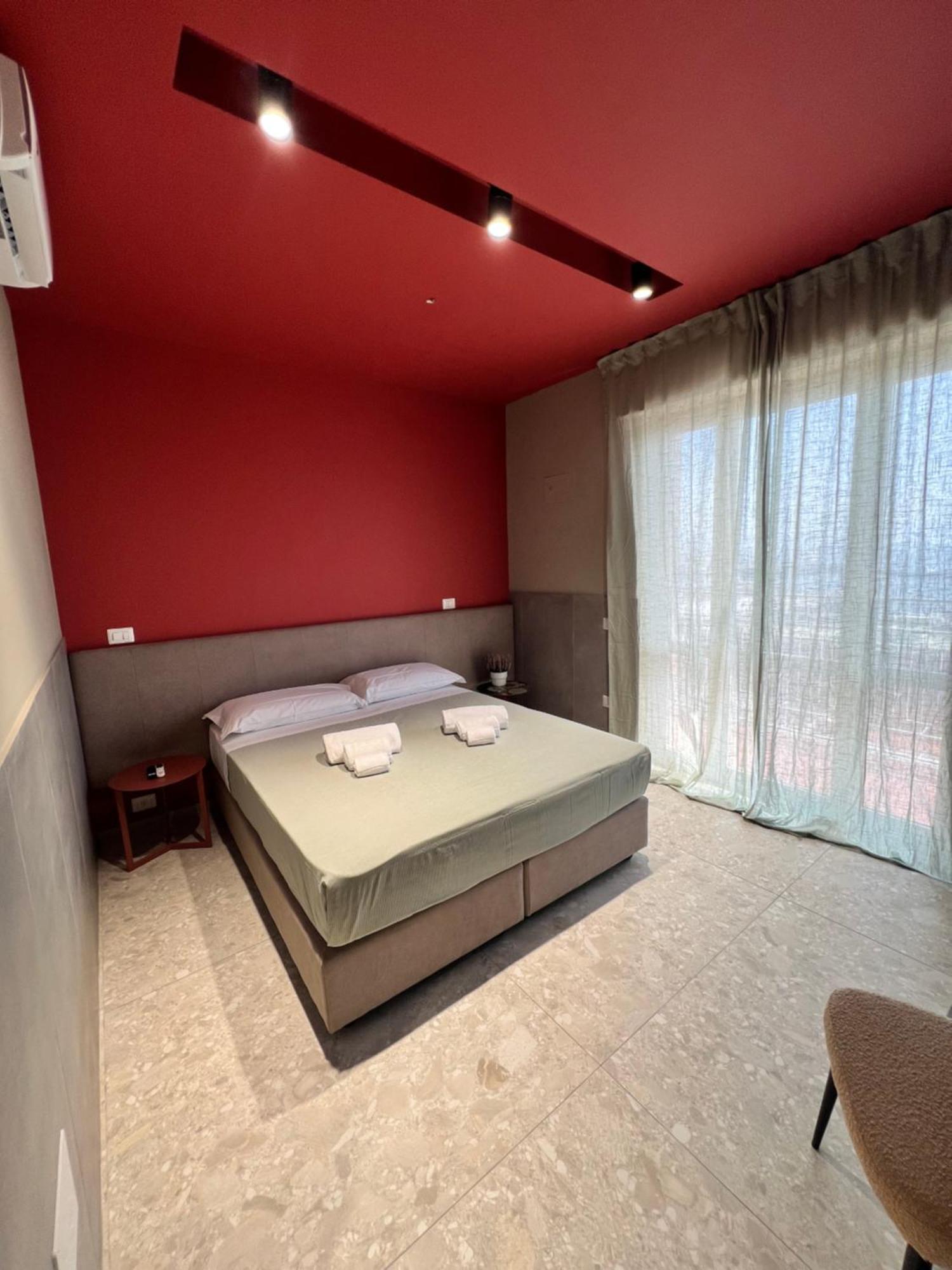 Mia Suites Porto Naples Extérieur photo