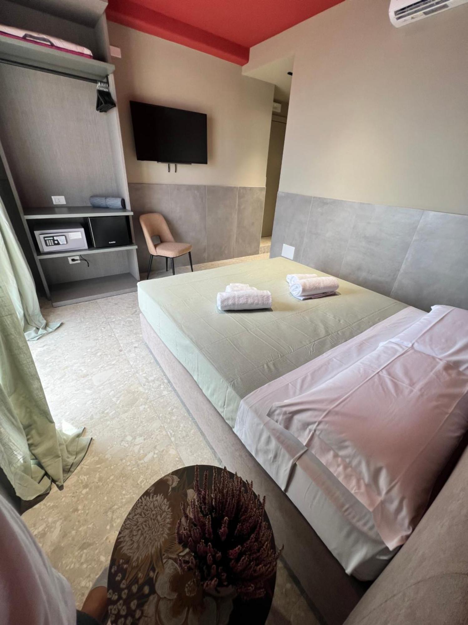 Mia Suites Porto Naples Extérieur photo